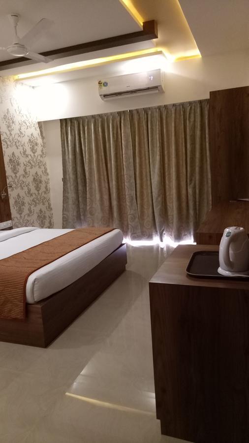 Swati Svasti 3B Hotell Dwārka Exteriör bild